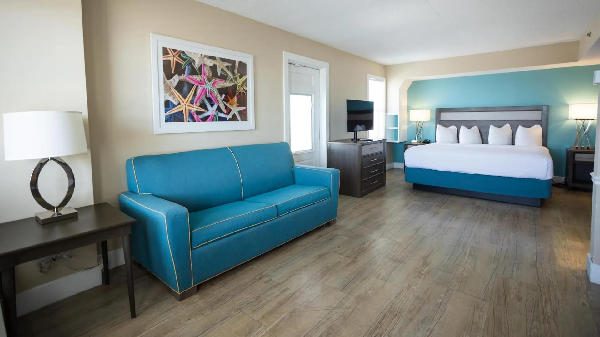 Commander Hotel & Suites Ocean City 3*,