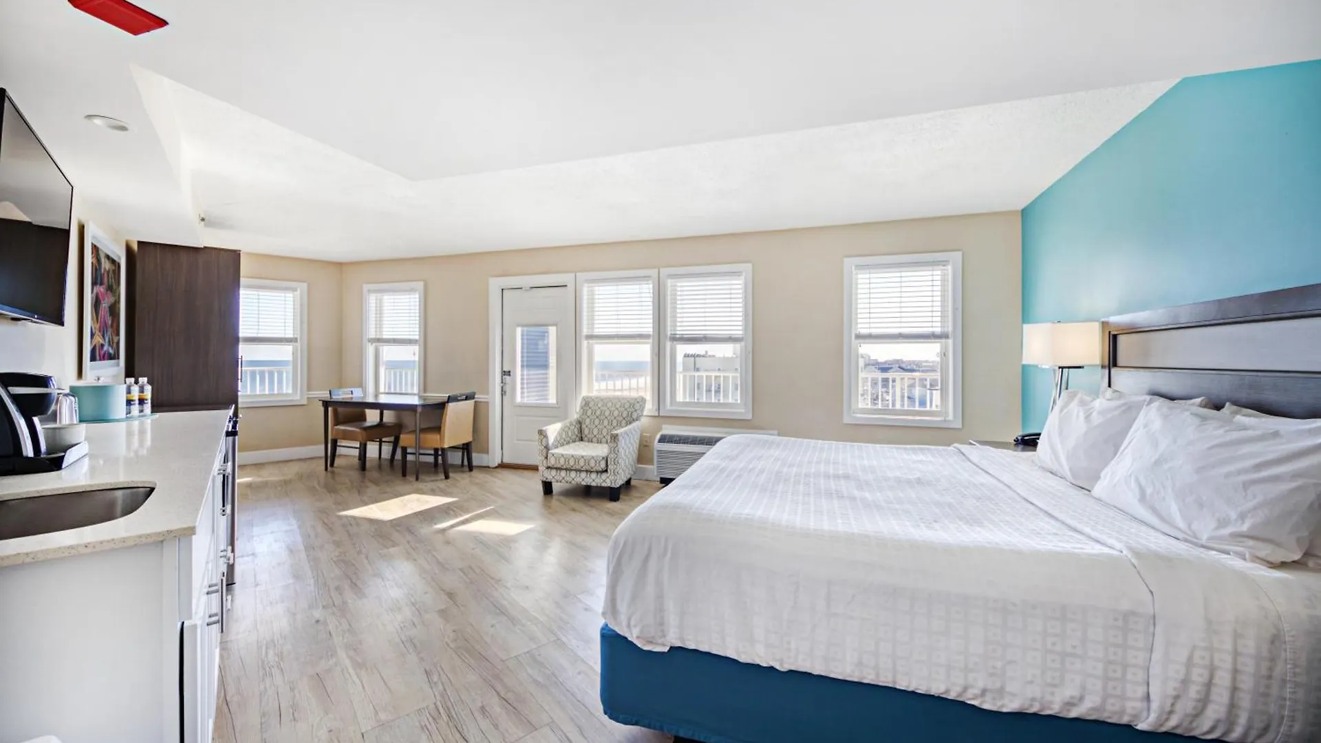 Commander Hotel & Suites Ocean City